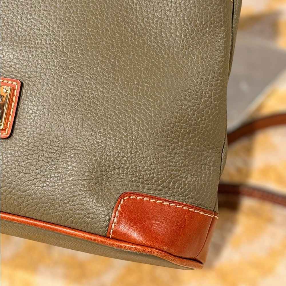 Dooney & Bourke Olive Green Pebble Grain Leather Crossbody Bag - Picture 13 of 13